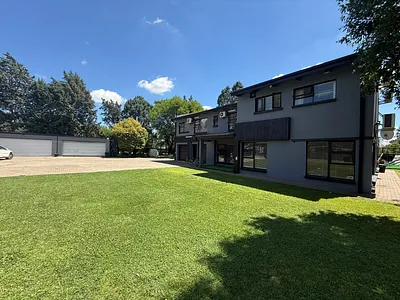 4 Bedroom House For Sale in Bloemfontein - 0D2l.webp