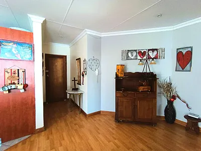 3 Bedroom House For Sale in Bloemfontein - z5jW.webp