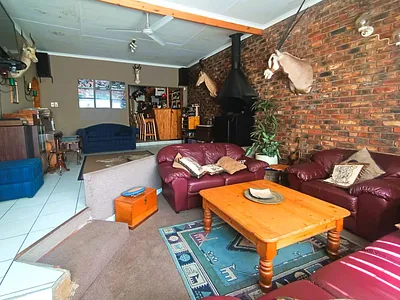 3 Bedroom House For Sale in Bloemfontein - NprY.webp