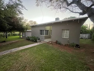 3 Bedroom House For Sale in Upington - 1XkG.webp