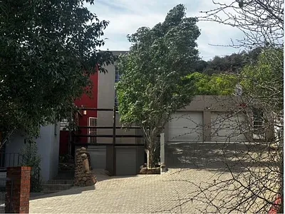 3 Bedroom House For Sale in Bloemfontein - 4qv6.webp