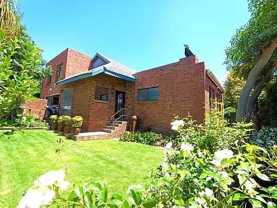4 Bedroom House For Sale in Bloemfontein - img