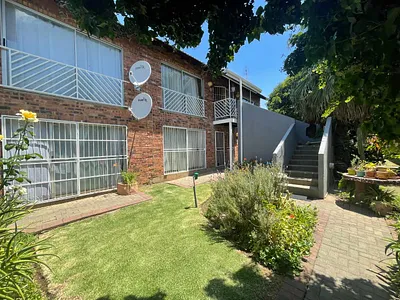 1 Bedroom Townhouse For Sale in Bloemfontein - dW5Q.webp