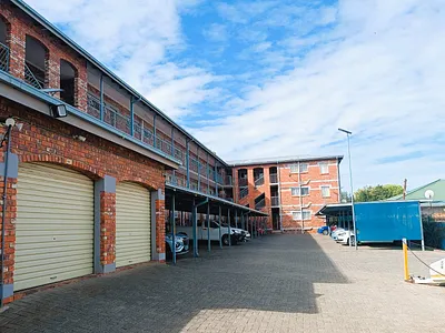 1 Bedroom Apartment For Sale in Bloemfontein - FVmA.webp