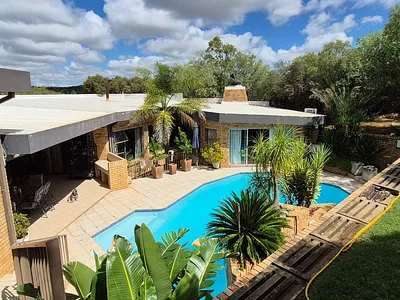 4 Bedroom House For Sale in Bloemfontein - H9qN.webp