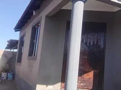 2 Bedroom House To Rent in Soweto - img