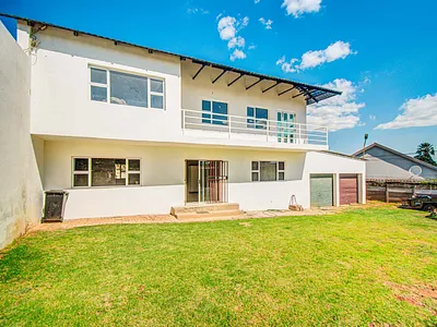 8 Bedroom House For Sale in Germiston - Cvc8.webp