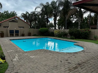 2 Bedroom Townhouse For Sale in Edenvale - ygh0.webp