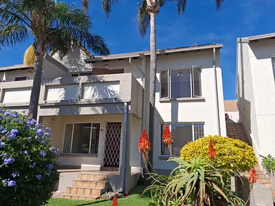 2 Bedroom Apartment For Sale in Edenvale - kSAr.webp