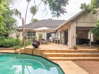 3 Bedroom House For Sale in Edenvale - 1O7a.webp