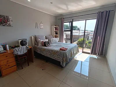 6 Bedroom House For Sale in Germiston - prp6.webp
