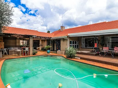 3 Bedroom House For Sale in Germiston - y4e4.webp