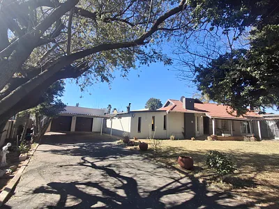 3 Bedroom House To Rent in Kempton Park - img