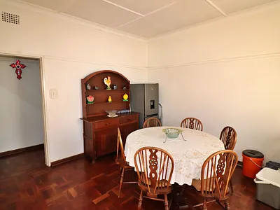 3 Bedroom House For Sale in Germiston - tOc4.webp