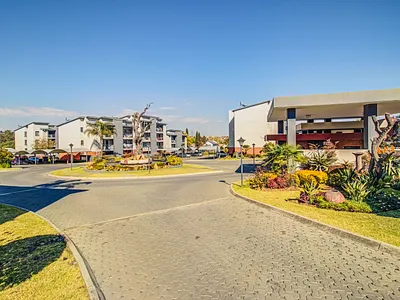 1 Bedroom Apartment For Sale in Edenvale - afLC.webp