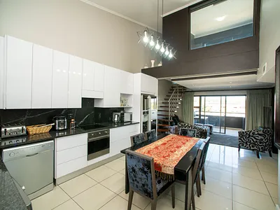 3 Bedroom Apartment For Sale in Bedfordview - img