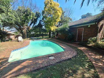 3 Bedroom House For Sale in Edenvale - img