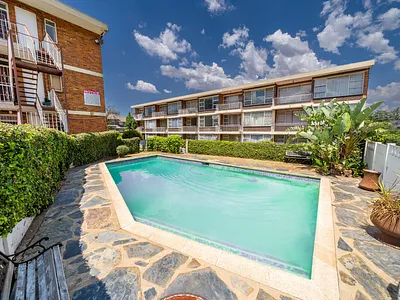 2 Bedroom Apartment For Sale in Johannesburg - xrOS.webp