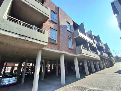 2 Bedroom Apartment For Sale in Sandton - PPDq.webp