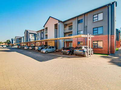2 Bedroom Apartment For Sale in Boksburg - dcNO.webp