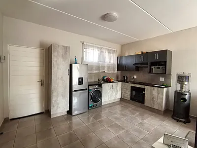 2 Bedroom Apartment For Sale in Benoni - plXZ.webp