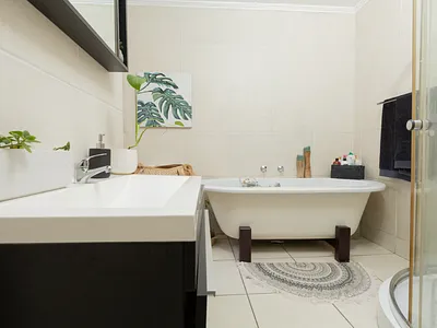 2 Bedroom Apartment To Rent in Edenvale - img