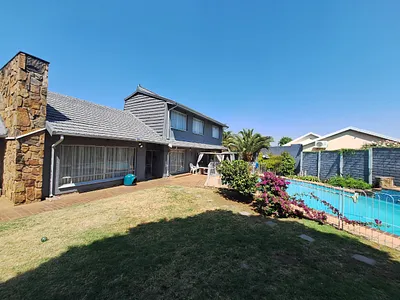 6 Bedroom House For Sale in Edenvale - CApU.webp