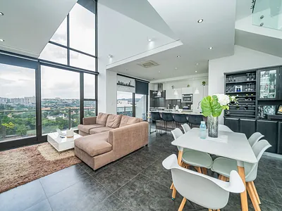 3 Bedroom Apartment For Sale in Bedfordview - o3r8.webp