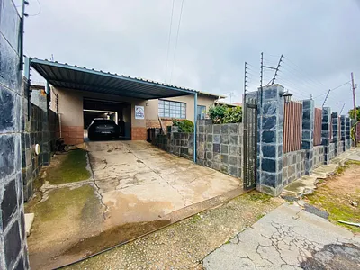 3 Bedroom House For Sale in Germiston - BgKE.webp