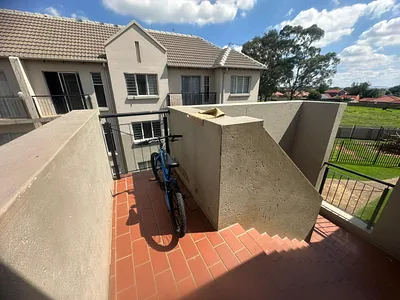 2 Bedroom Apartment For Sale in Klippoortjie, Germiston - 1juS.webp