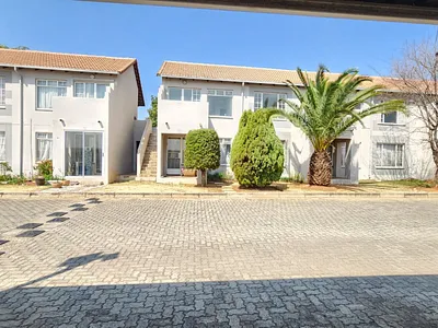 2 Bedroom Apartment For Sale in Edenvale - img