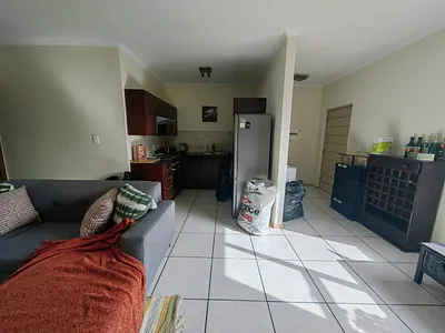 1 Bedroom Apartment For Sale in Edenvale - img