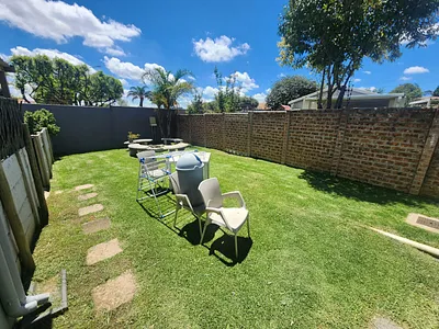 3 Bedroom Townhouse For Sale in Edenvale - img