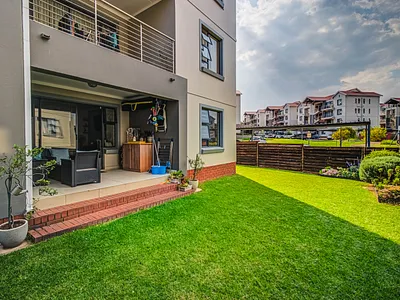 3 Bedroom Apartment For Sale in Edenvale - img
