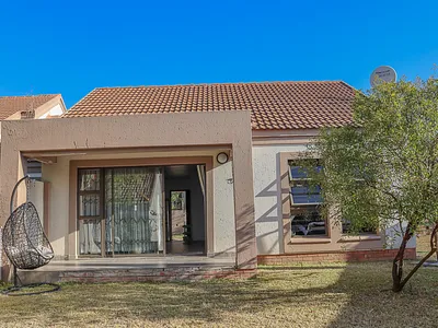 2 Bedroom Townhouse For Sale in Sandton - oj5c.webp