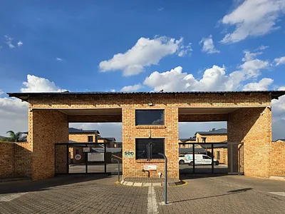 2 Bedroom Townhouse For Sale in Alberton - RiCO.webp