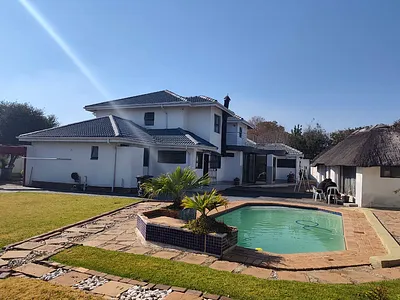 4 Bedroom House For Sale in Alberton - img