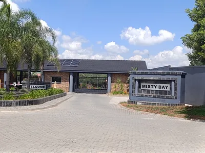 4 Bedroom House For Sale in Vaal Marina - mZhj.webp