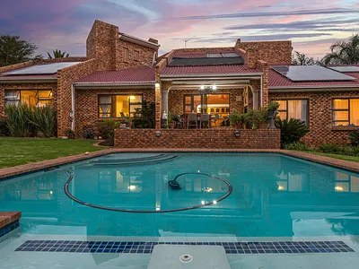 3 Bedroom House For Sale in Alberton - IK80.webp