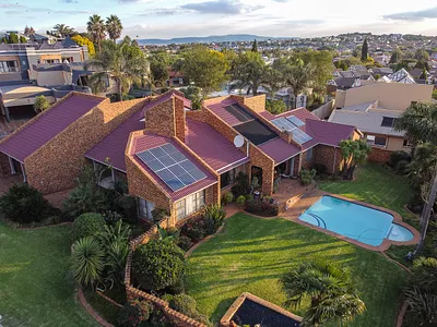 3 Bedroom House For Sale in Alberton - y36H.webp