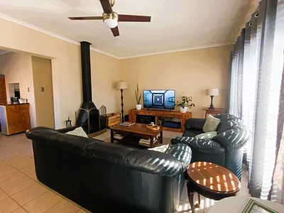 3 Bedroom Townhouse For Sale in Alberton - tX5R.webp