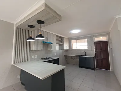 2 Bedroom Townhouse For Sale in Alberton - zv5T.webp