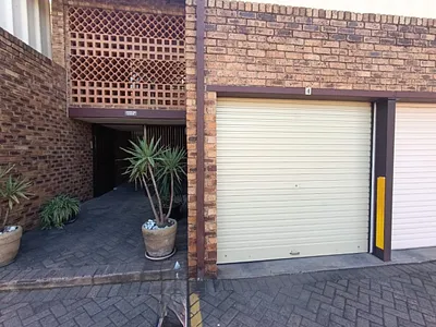 2 Bedroom Townhouse For Sale in Alberton - RpTP.webp