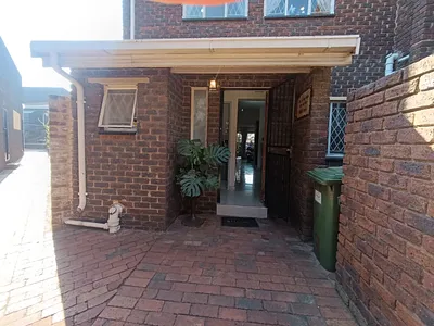 3 Bedroom Townhouse For Sale in Alberton - tlNR.webp