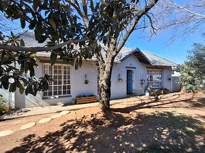 3 Bedroom House For Sale in Alberton - piwr.webp