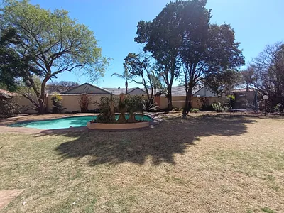 3 Bedroom House For Sale in Alberton - PFqY.webp