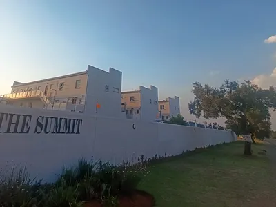 2 Bedroom Townhouse To Rent in Alberton - Kbtb.webp