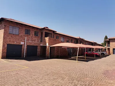 2 Bedroom Townhouse For Sale in Alberton - img