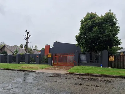 3 Bedroom House For Sale in Alberton - img