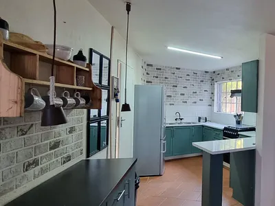 4 Bedroom House To Rent in Vaal Marina - img